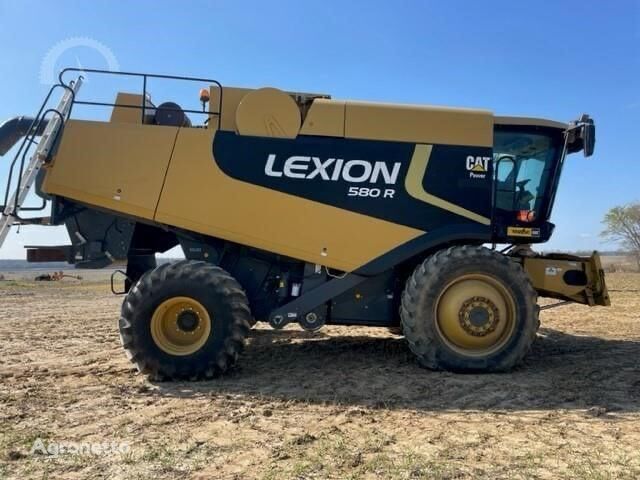 ماكينة حصادة دراسة Caterpillar Lexion 580R