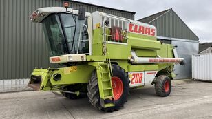 ماكينة حصادة دراسة Claas Dominator Mega 208